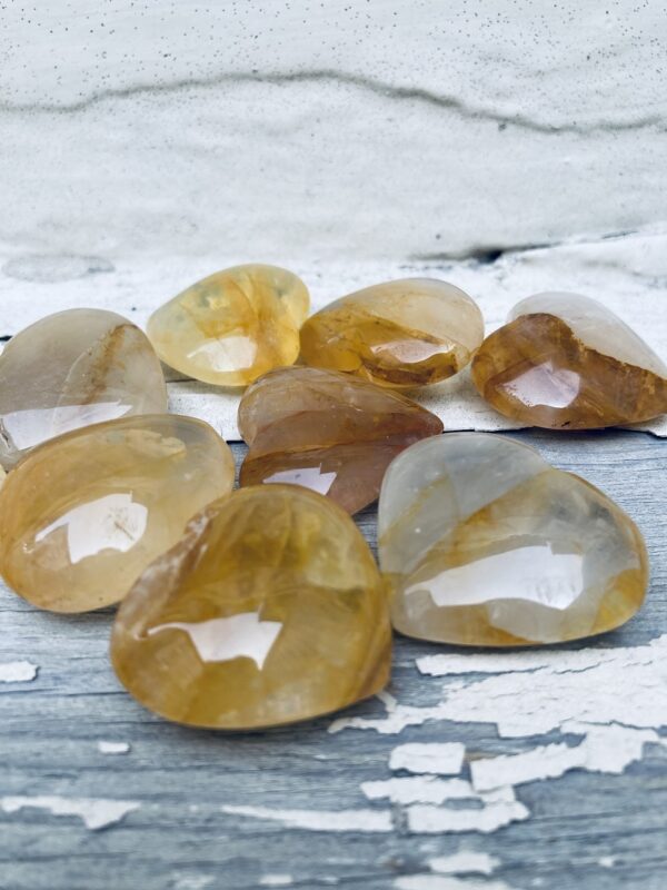 Golden Healer - Hjärtformad kristall